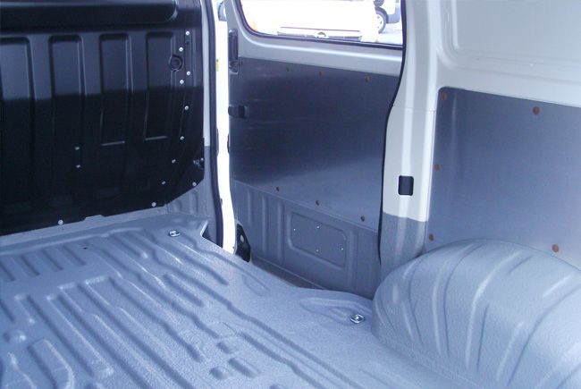 Revêtement de protection Rihino Linings pour les intérieurs de véhicules utilitaires